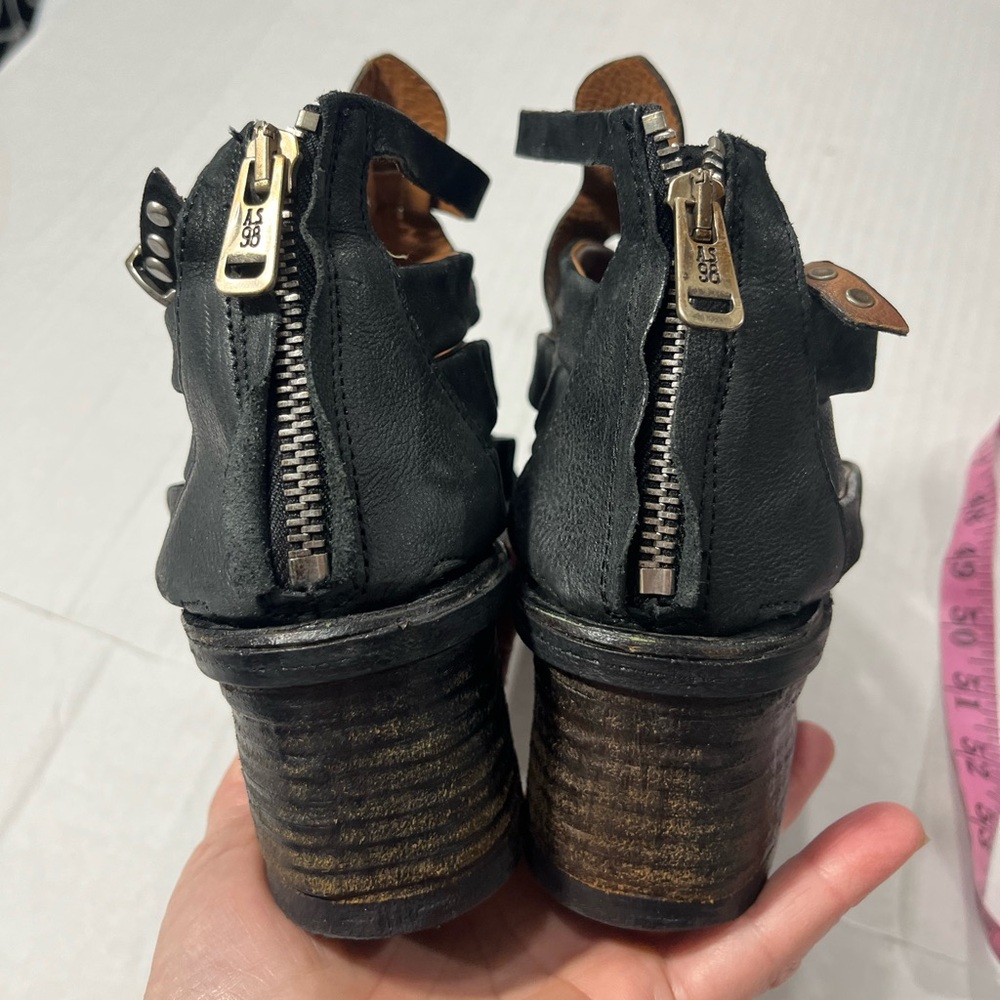 A.S. 98 BLACK LEATHER STRAPY HEELED SANDAL - Picture 6 of 16